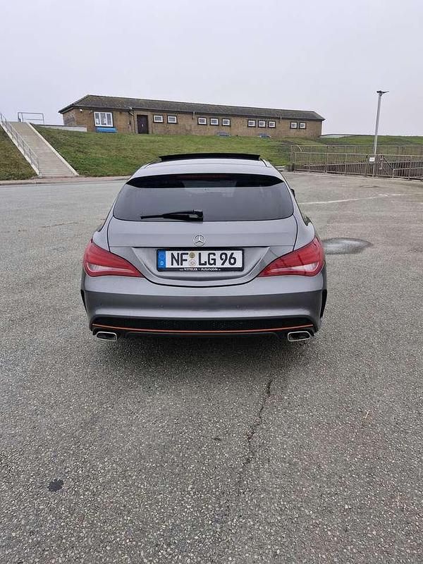 Gebraucht Mercedes CLA220 Shooting Brake OrangeArt Edition 177 PS (130 kW) 2015 Grau Kombi