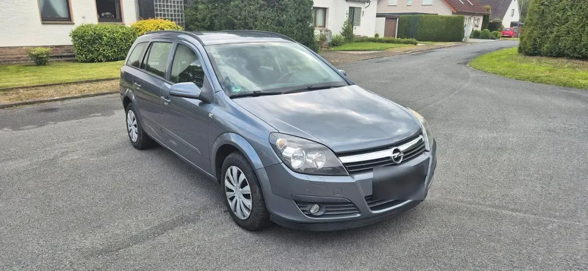 Gebraucht Opel Astra 105 PS (77 kW) 2007 Blau Kombi