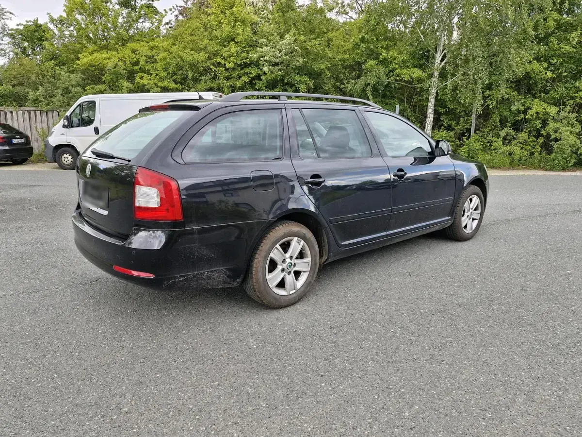 Brugt Skoda Octavia 122 HK (89 kW) 2010 Sort Stationcar
