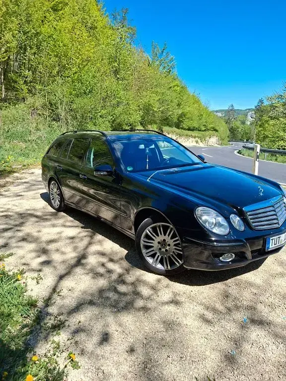 Gebraucht Mercedes E350 Elegance 272 PS (200 kW) 2008 Schwarz Limousine