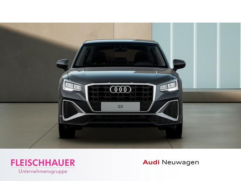 Neu Audi Q2 Advanced Plus 150 PS (110 kW) 2026 Grau SUV