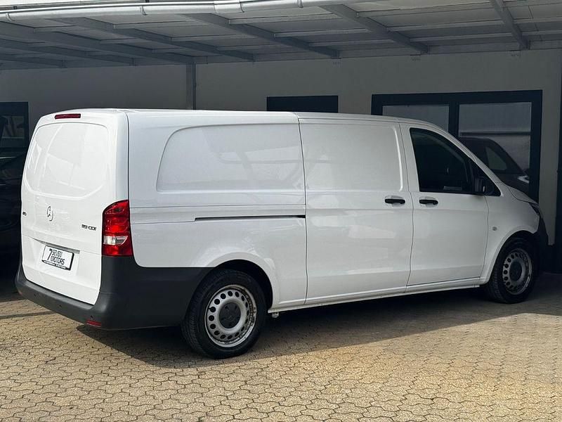Gebraucht Mercedes Vito 190 PS (139 kW) 2020 Weiß Van