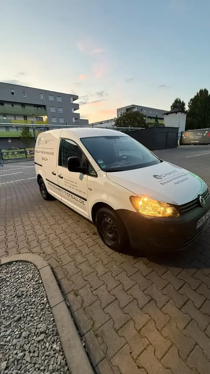 Gebraucht VW Caddy 102 PS (75 kW) 2011 Weiß Van / Kleinbus
