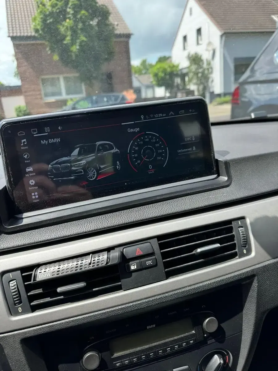 Gebraucht BMW 318 129 PS (94 kW) 2007 Schwarz Kombi
