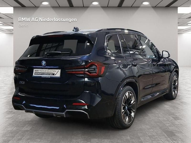 Gebraucht BMW iX3 M Sport 210 kW (286 PS) 2024 Schwarz SUV
