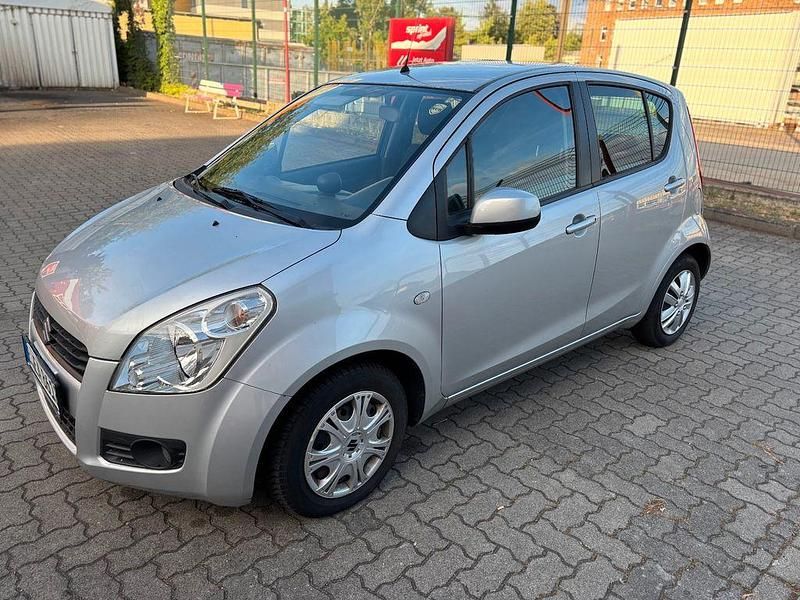 Gebraucht Suzuki Splash Club 86 PS (63 kW) 2008 Silber Kleinwagen