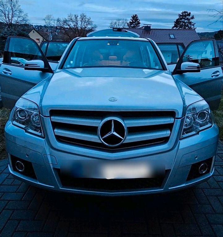 Silber Gebraucht 2010 Mercedes 220 SUV | 11.000 € - Bild 1/4