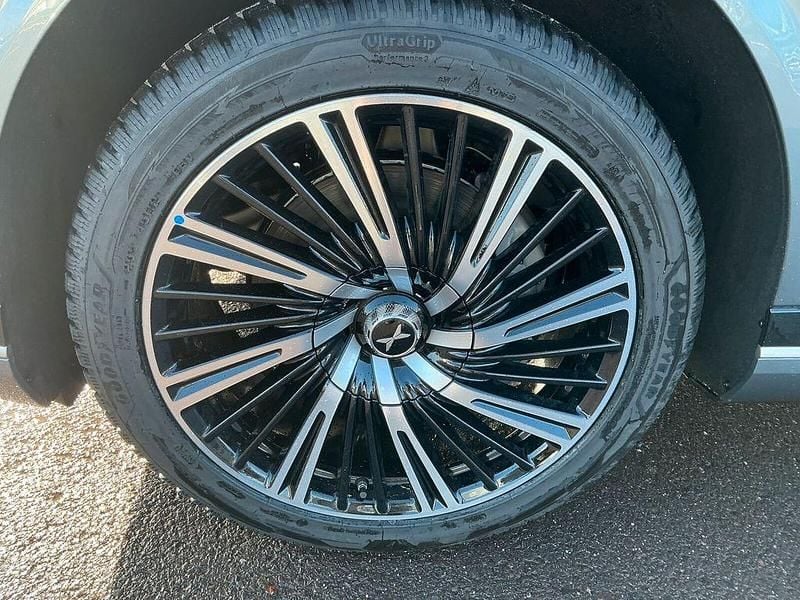 Gebraucht XPENG G9 422 kW (575 PS) 2026 Grau SUV