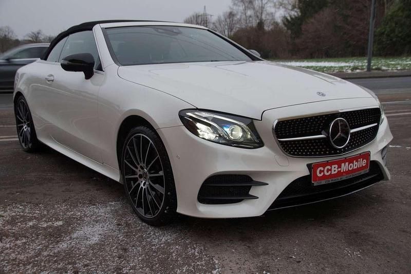 Gebraucht Mercedes E400 AMG line 333 PS (244 kW) 2018 Weiss met Cabrio