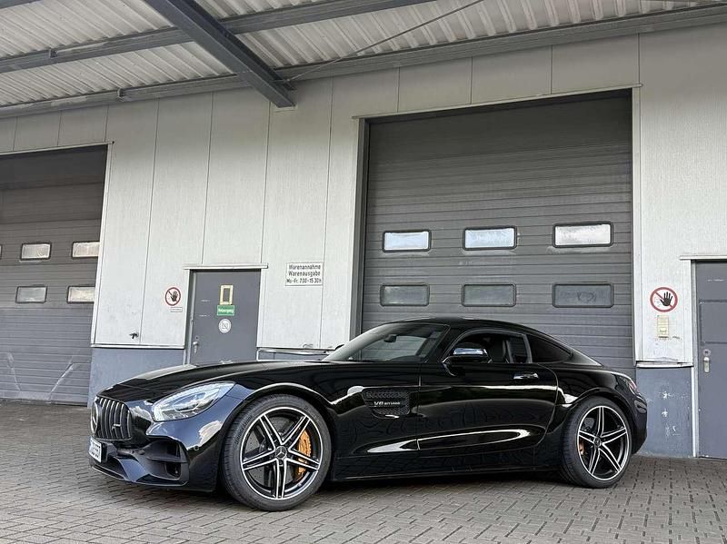 Schwarz Gebraucht 2018 Mercedes AMG GT C AMG Coupé | 105.000 € - Bild 1/4