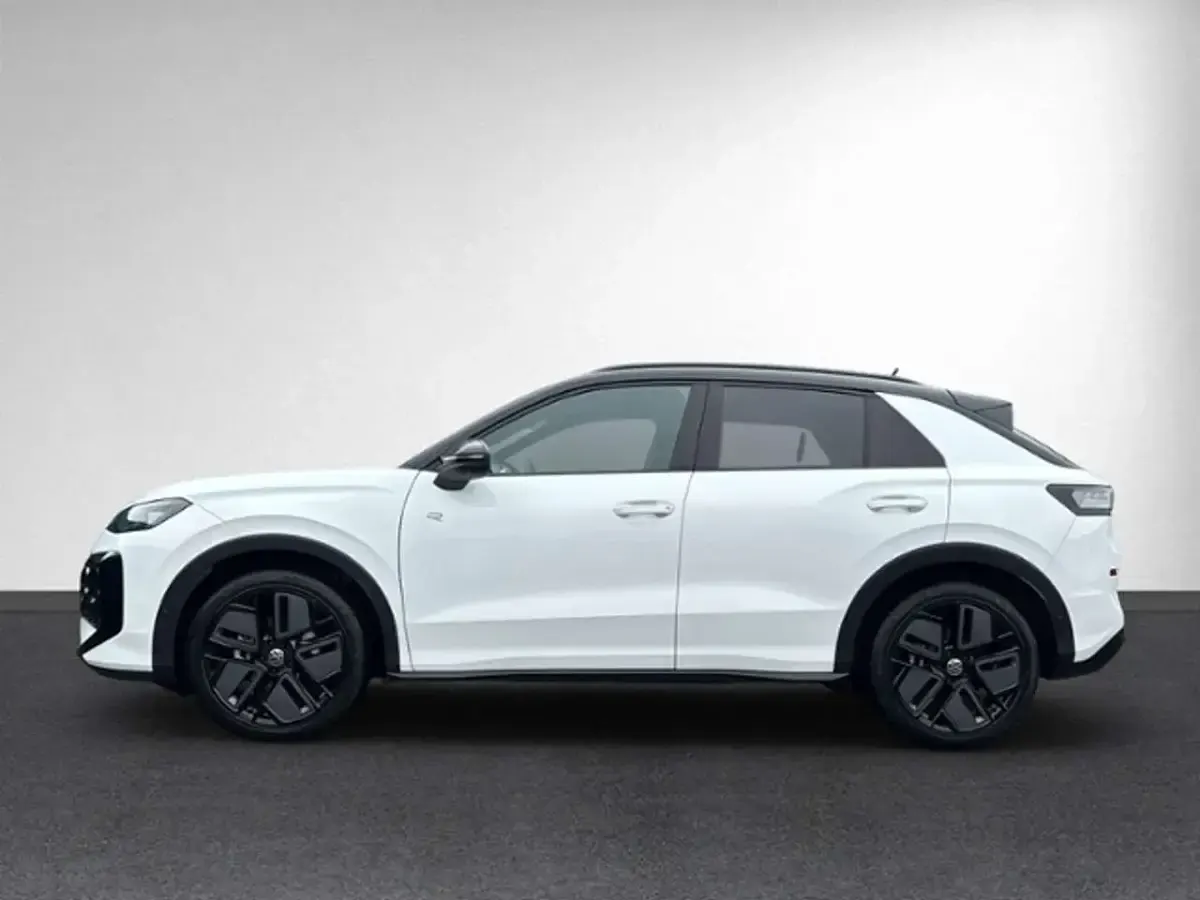 Gebraucht VW T-Roc R-line 150 PS (110 kW) 2025 Pure white SUV