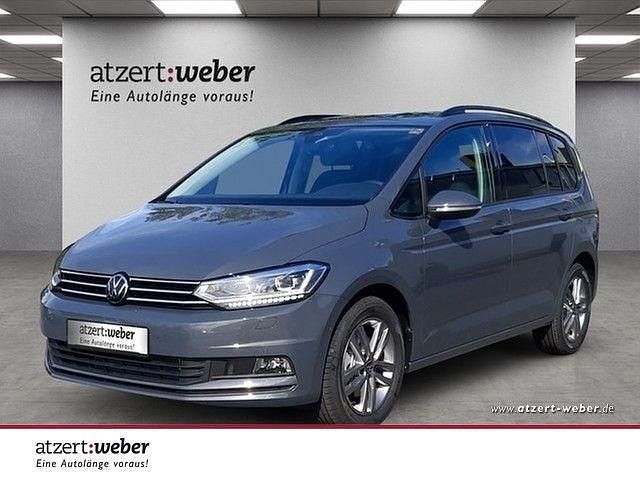 Delfingrau metallic Neu 2025 VW Touran Van / Kleinbus | 41.990 € - Bild 1/4