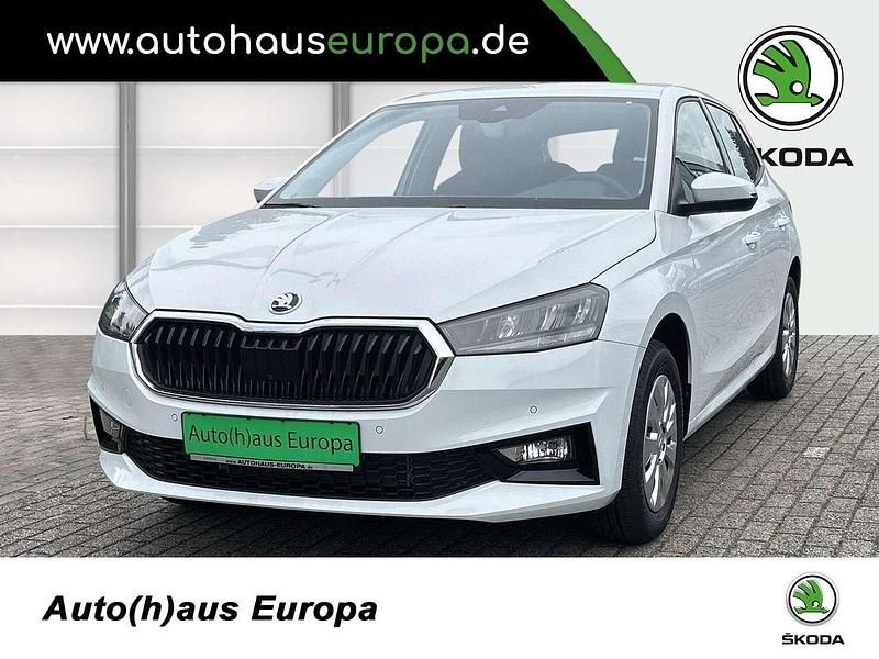 Moonweiss metallic Neu 2025 Skoda Fabia Selection Limousine | 23.990 € (Teuer) - Bild 1/4