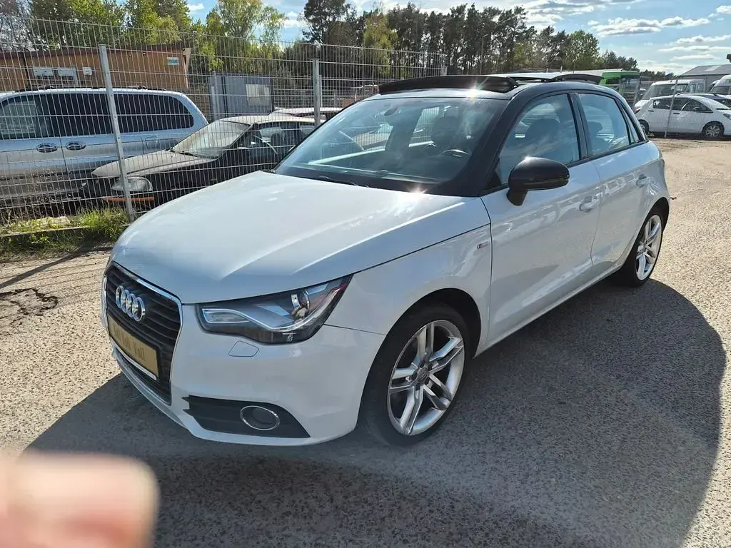 Gebraucht Audi A1 Sportback S-Line 140 PS (102 kW) 2014 Weiß Kleinwagen