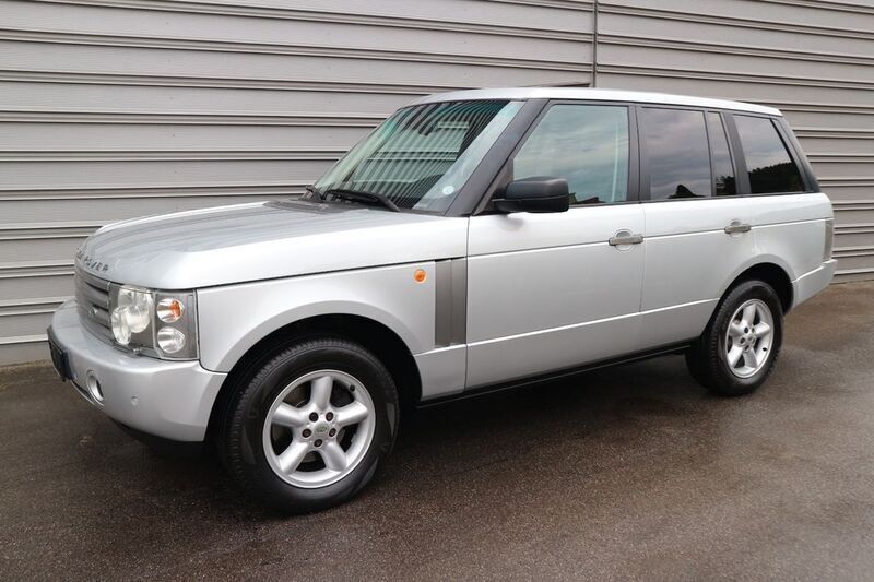 Silber Gebraucht 2005 Land Rover Range Rover Vogue SUV | 29.990 € - Bild 1/4