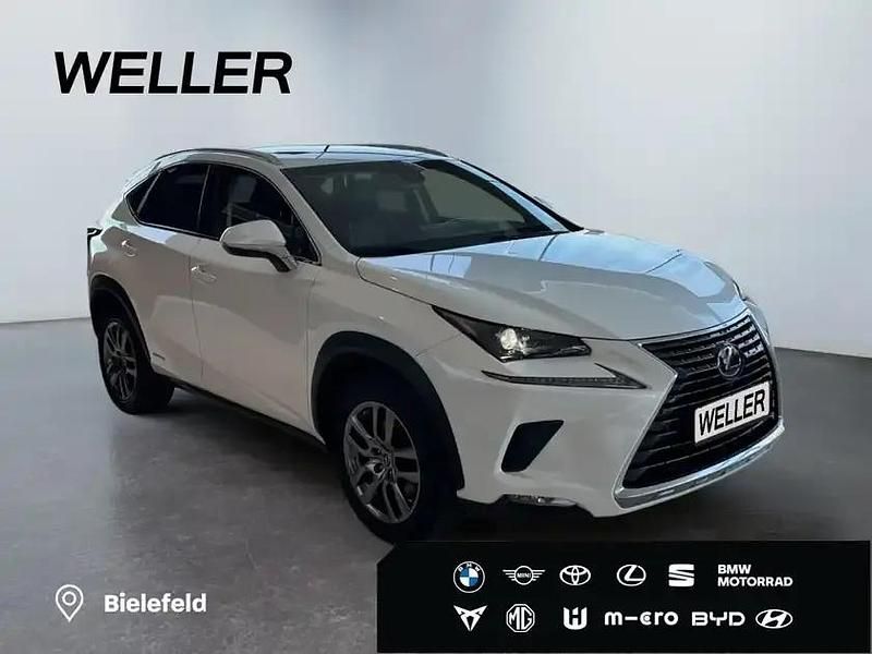 Gebraucht Lexus NX300h 197 PS (144 kW) 2018 Titaniumweiß SUV