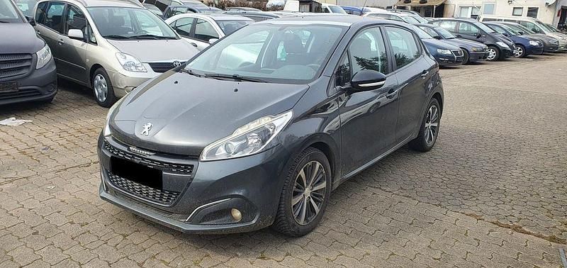 Gebraucht Peugeot 208 Active 82 PS (60 kW) 2017 Grau Kleinwagen