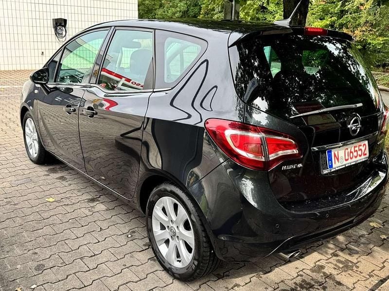 Schwarz Gebraucht 2015 Opel Meriva Edition Van / Kleinbus | 3.999 € (Guter Preis) - Bild 1/4
