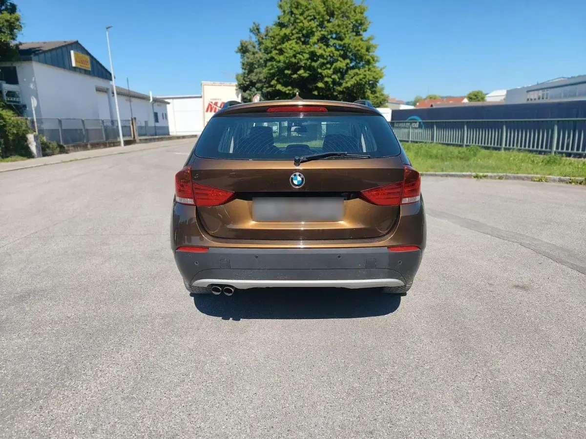 Gebraucht BMW X1 218 PS (160 kW) 2010 Braun SUV