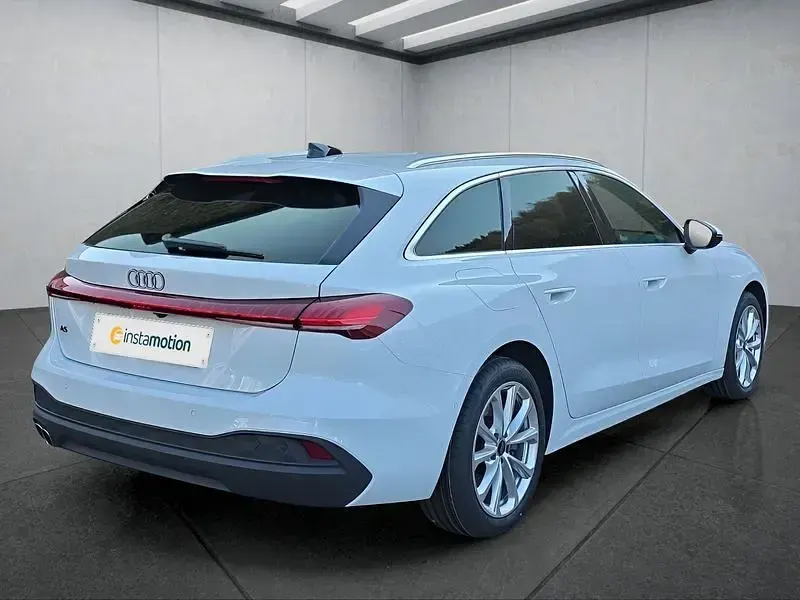 Second-hand Audi A5 204 CP (150 kW) 2025 Alb Break