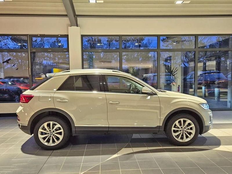 Gebraucht VW T-Roc Style 116 PS (85 kW) 2025 Ascotgrau SUV