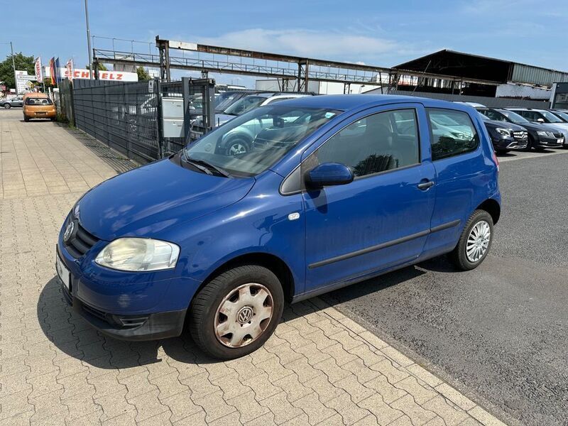 Blau Gebraucht 2007 VW Fox Basis Kleinwagen | 1.490 € (Guter Preis) - Bild 1/4