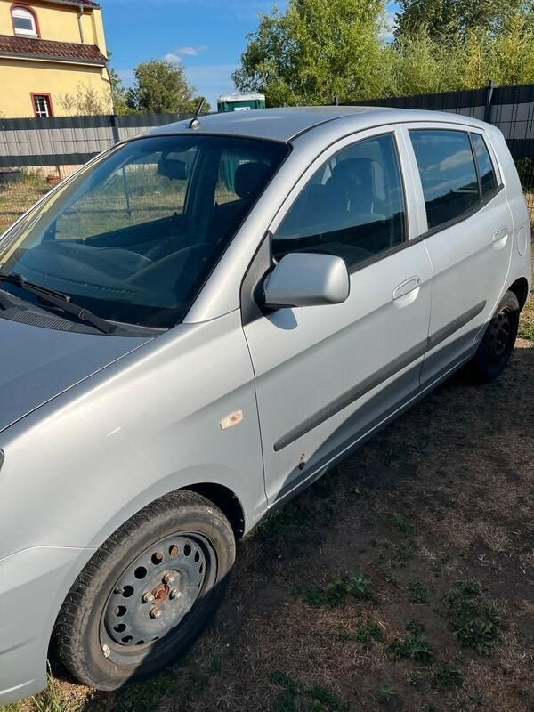 Silber Gebraucht 2006 Kia Picanto Kleinwagen | 950 € (Superpreis) - Bild 1/4