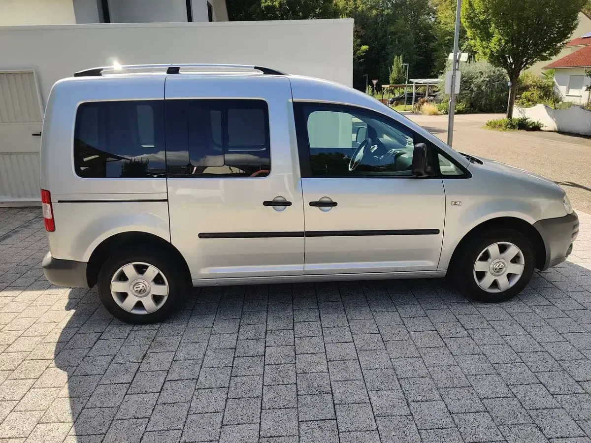 Gebraucht VW Caddy Life 105 PS (77 kW) 2008 Silber Van / Kleinbus