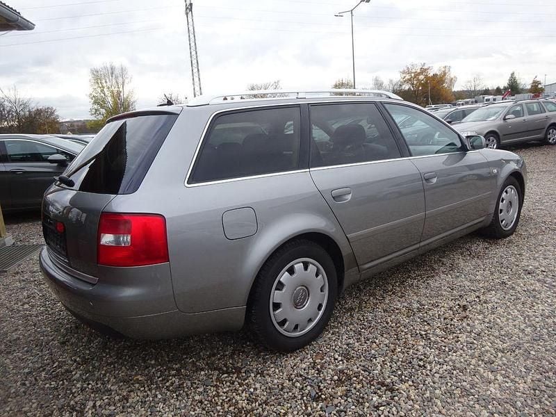 Second-hand Audi A6 Performance 170 CP (125 kW) 2003 Gri Break