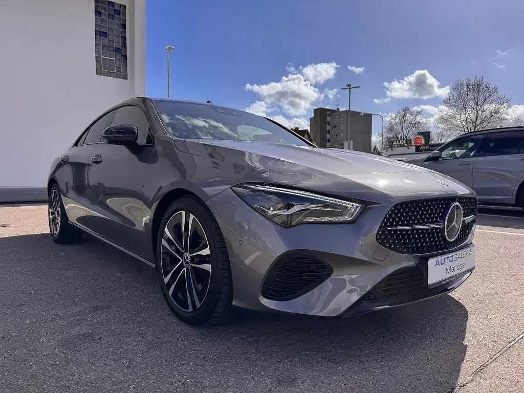 Gebraucht Mercedes CLA200 150 PS (110 kW) 2023 Grau Coupé