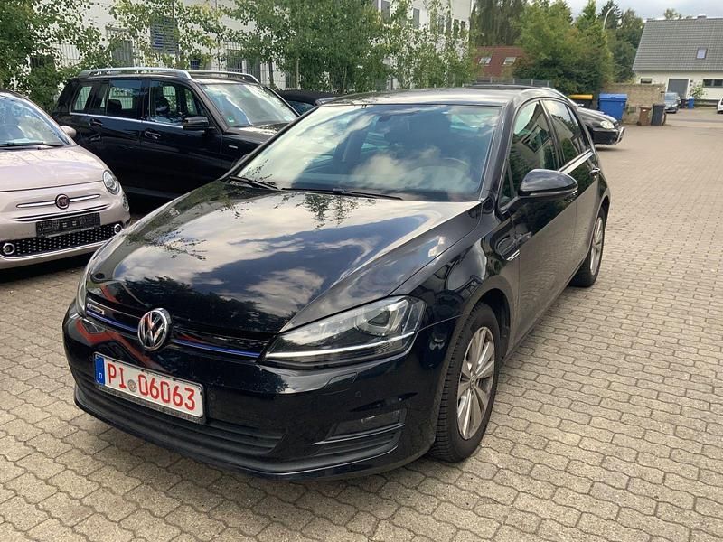 Schwarz Gebraucht 2016 VW Golf VII Comfortline Limousine | 6.999 € (Superpreis) - Bild 1/4