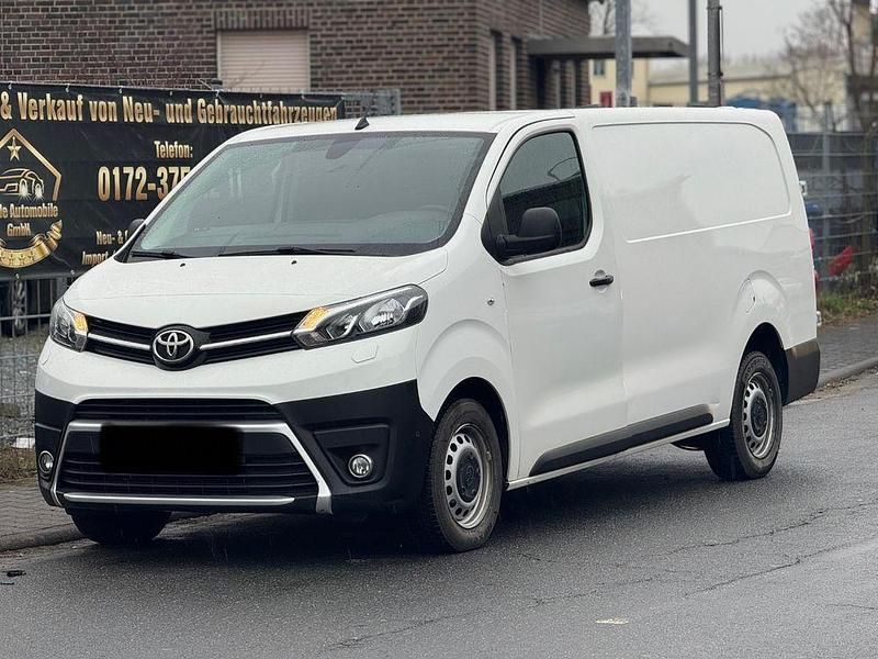 Gebraucht Toyota Proace 144 PS (105 kW) 2022 Weiß Van / Kleinbus