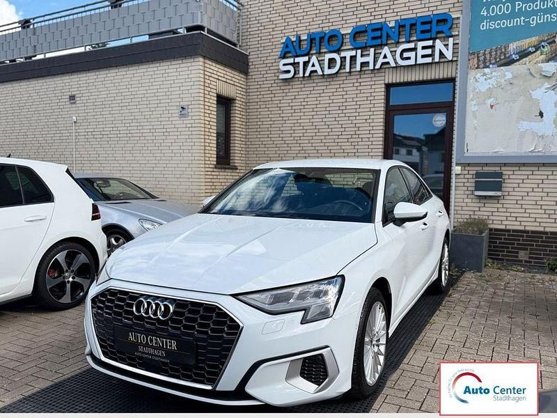 Weiß Gebraucht 2022 Audi A3 Advanced Plus Limousine | 20.975 € (Fairer Preis) - Bild 1/4