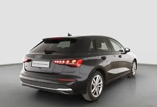 Gebraucht Audi A3 Advanced 150 PS (110 kW) 2025 Mythosschwarz metallic Limousine