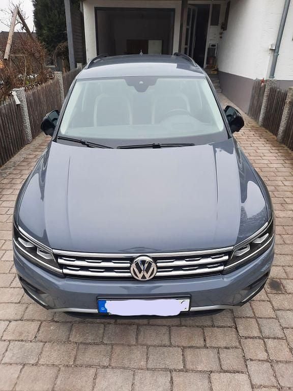 Gebraucht VW Tiguan 190 PS (139 kW) 2019 Grau SUV