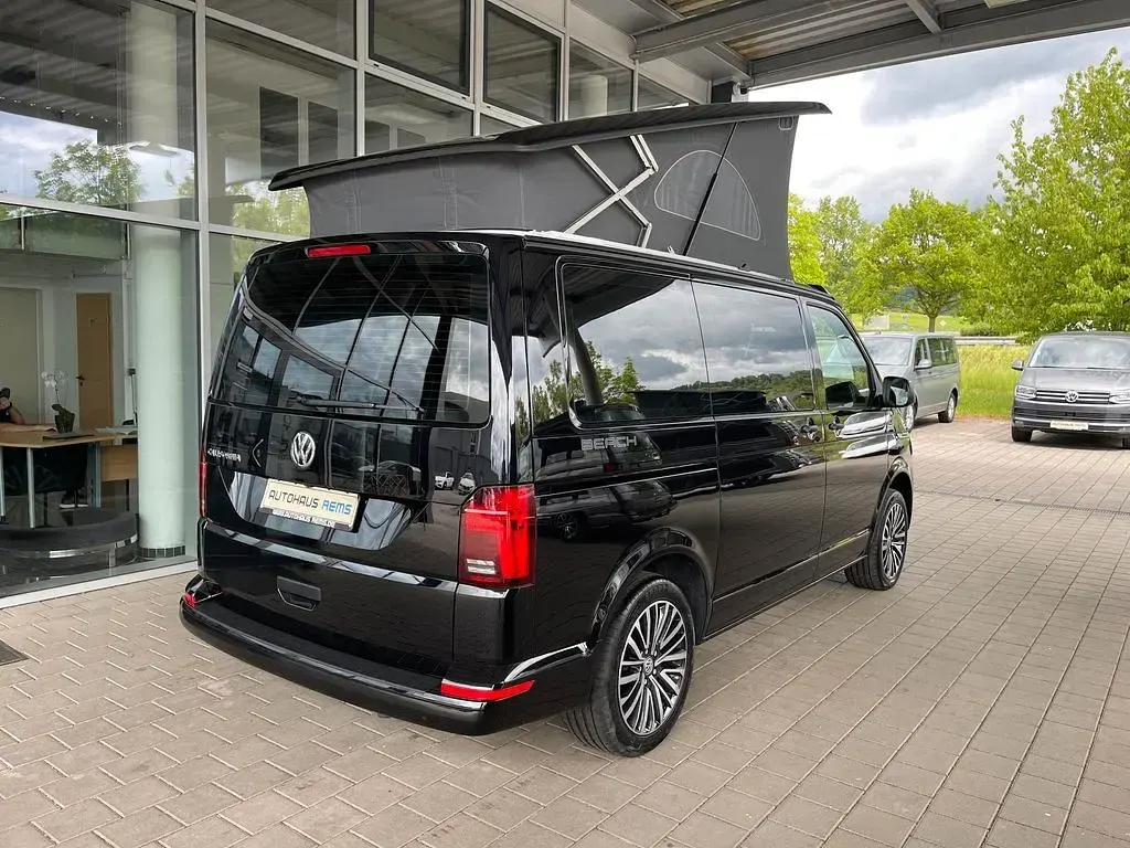 Gebraucht VW California Beach 150 PS (110 kW) 2023 Deep black Van