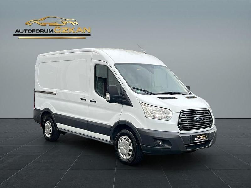 Gebraucht Ford Transit Trend 170 PS (125 kW) 2019 Weiß Van / Kleinbus