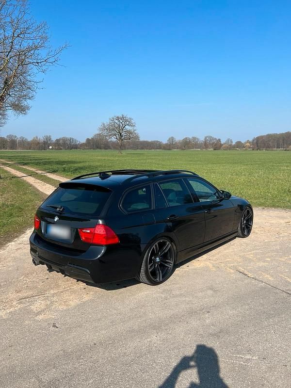 Gebraucht BMW 330 M Performance 245 PS (180 kW) 2009 Schwarz Kombi