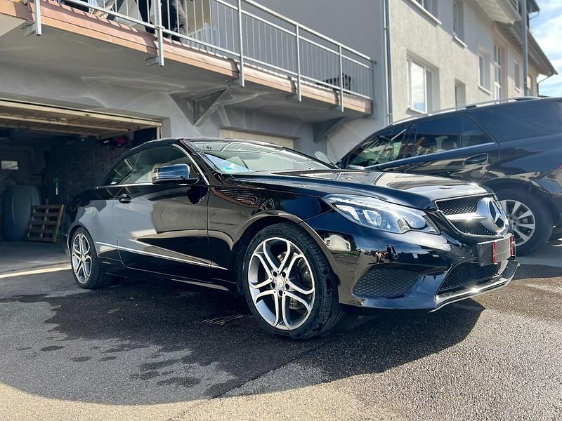 Schwarz Gebraucht 2014 Mercedes E250 Cabrio | 25.000 € (Fairer Preis) - Bild 1/4