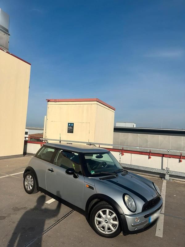Używany Mini Cooper 116 KM (85 kW) 2003 Srebrny Hatchback