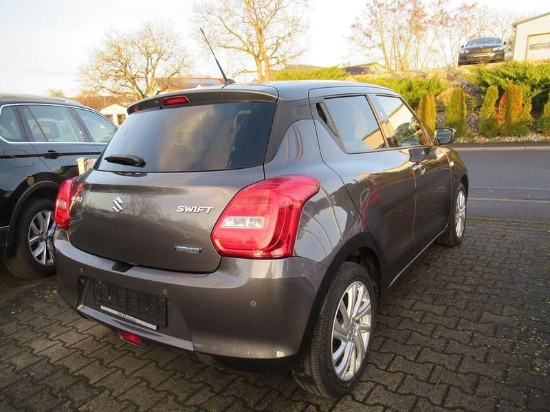 Gebraucht Suzuki Swift Comfort 83 PS (61 kW) 2021 Grau Kleinwagen