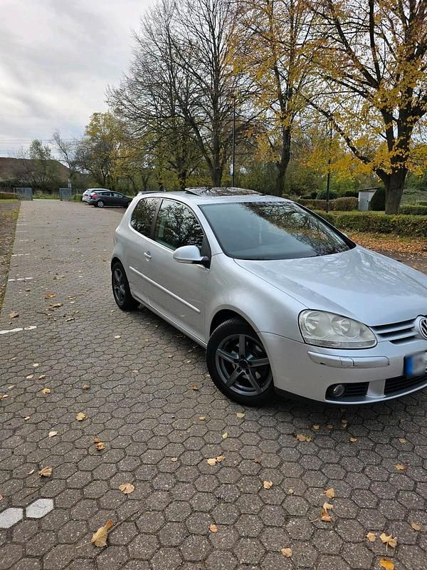 Gebraucht VW Golf 75 PS (55 kW) 2007 Silber Coupé