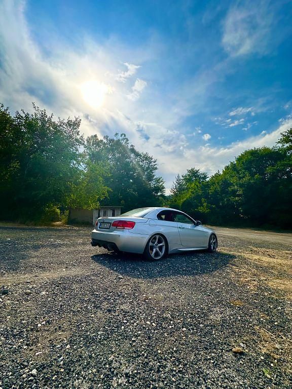 Gebraucht BMW 330 Cabriolet 231 PS (169 kW) 2007 Grau Cabrio