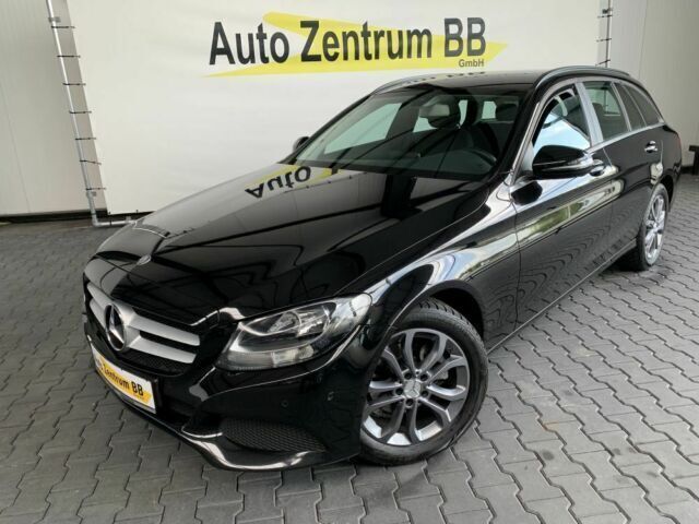 Schwarz metallic Gebraucht 2016 Mercedes C180 Kombi | 21.250 € (Teuer) - Bild 1/4