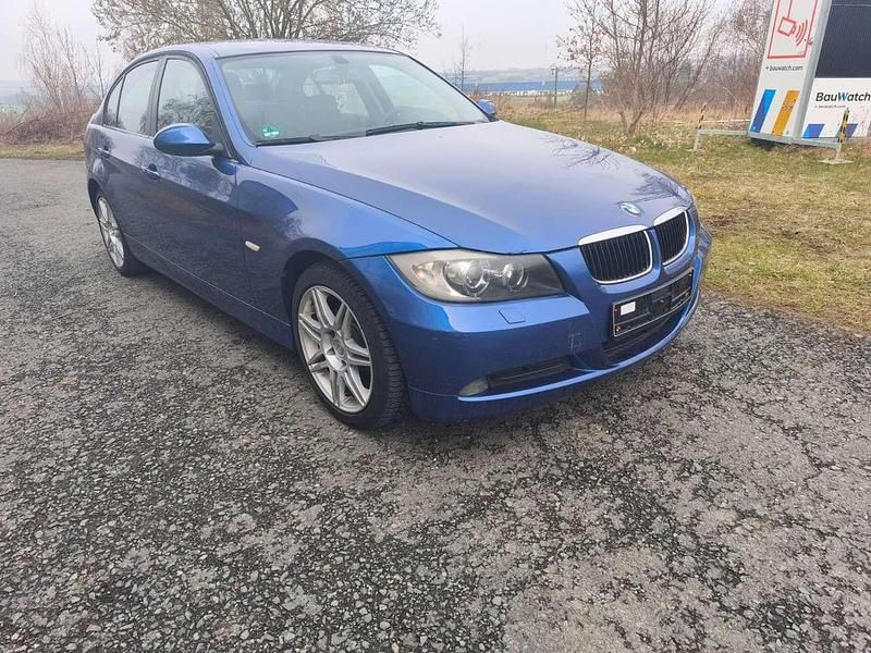 Gebraucht BMW 318 129 PS (94 kW) 2007 Montegoblau metallic Limousine