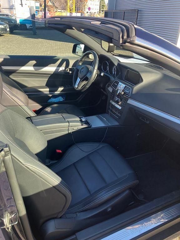 Gebraucht Mercedes E500 408 PS (300 kW) 2013 Blau Cabrio