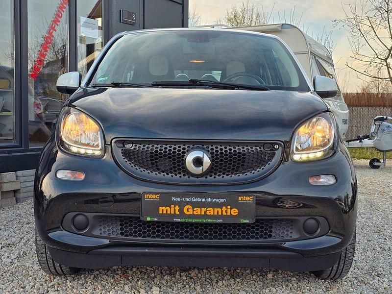 Gebraucht Smart ForFour 71 PS (52 kW) 2014 Schwarz Kleinwagen