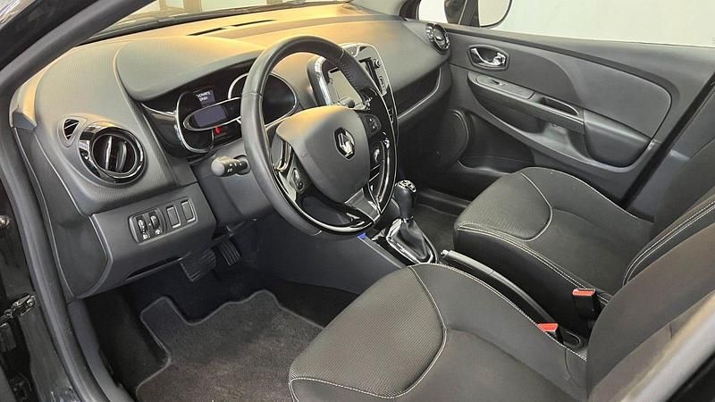 Używany Renault Clio IV Dynamique 120 KM (88 kW) 2013 Czarny Hatchback