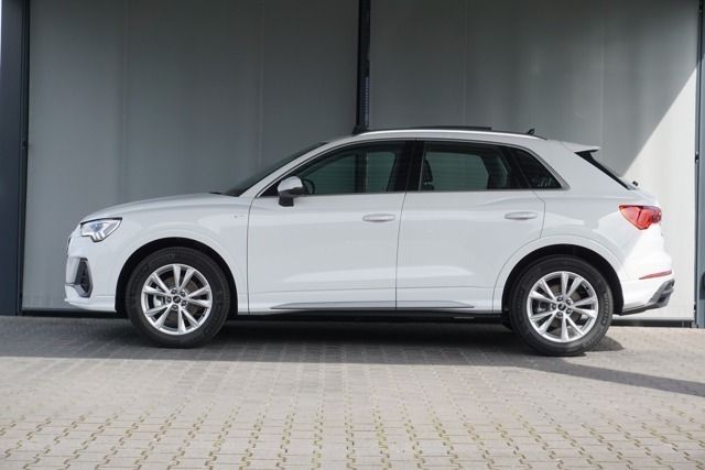 Gebraucht Audi Q3 S-Line 150 PS (110 kW) 2024 Gletscherweiß metallic SUV