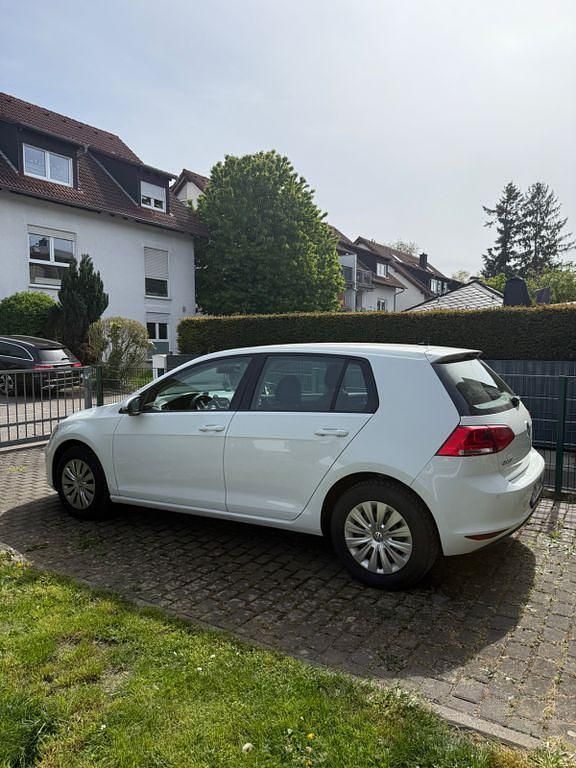 Gebraucht VW Golf VII Trendline 86 PS (63 kW) 2014 Weiß Limousine